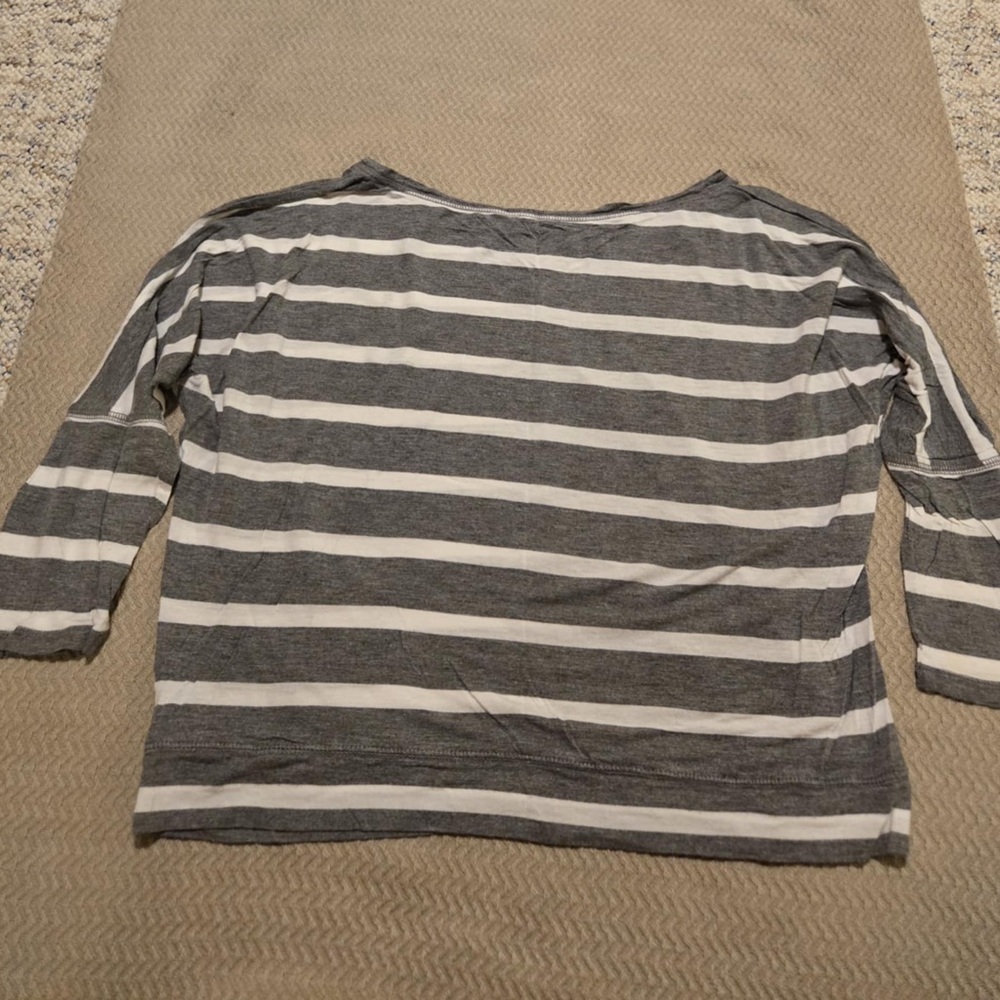 Striped top - Picture 2 of 4